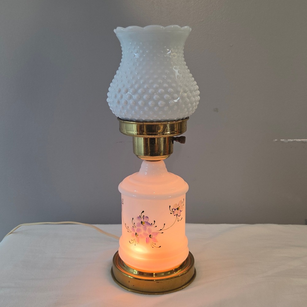 Vtg Milk Glass Hobnail Tulip Hurricane Lamp Hand Painted Floral Brass Base 12in - Picture 3 of 11